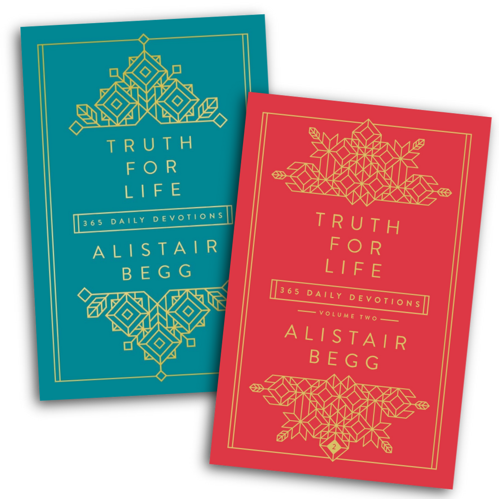 tfl2bkpk-truth-for-life-devotional-2-book-pack-1-alistair-begg1